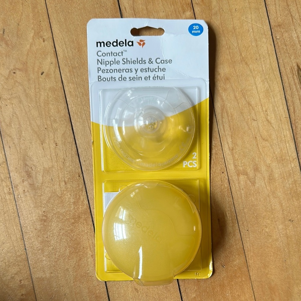 Medela Contact Nipple Shields & Case
